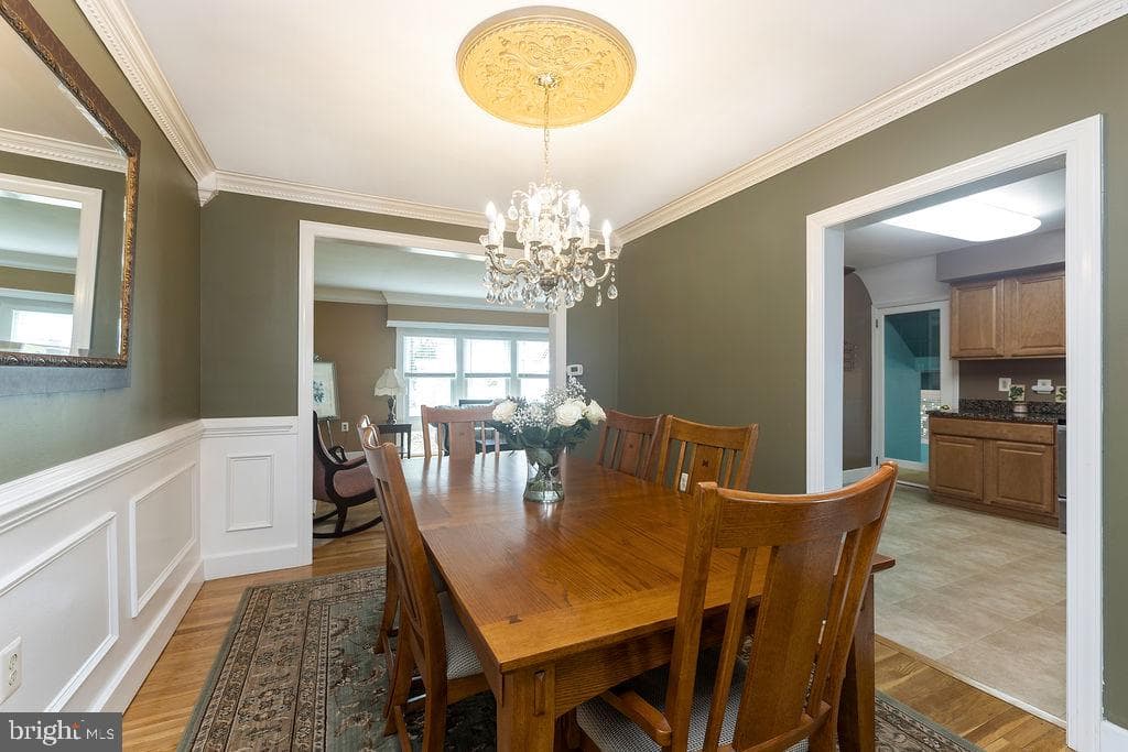 1516 Vivian Court photo 8