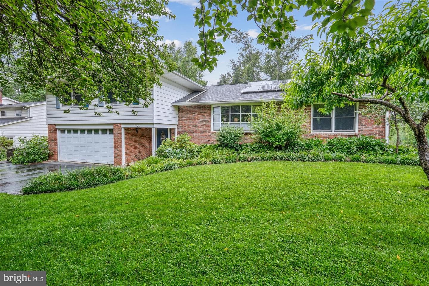 7106 Wick Lane photo 3
