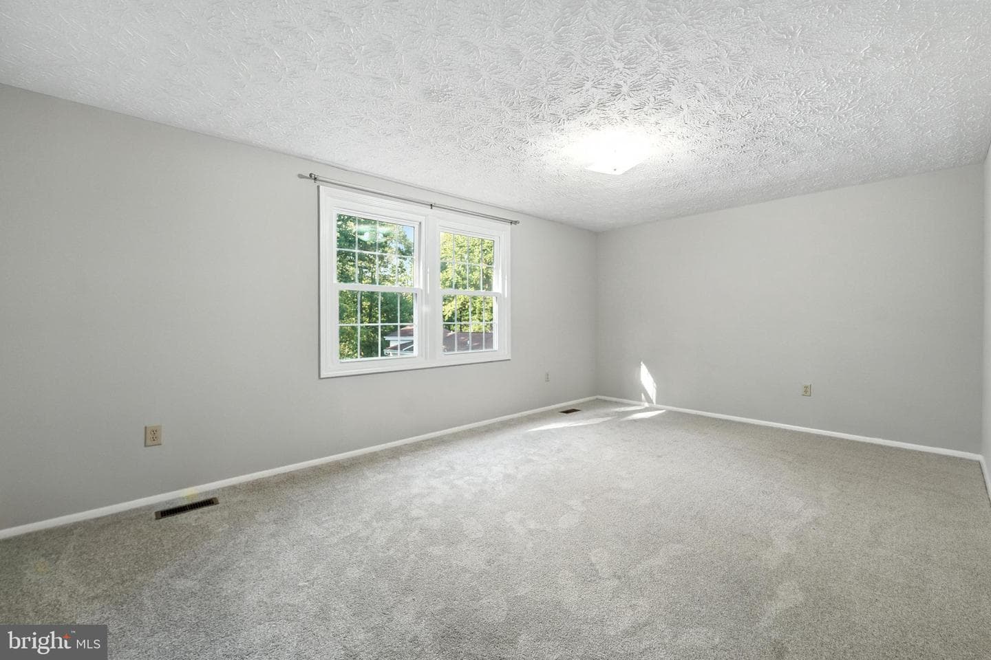 6 Ivywood Court photo 27