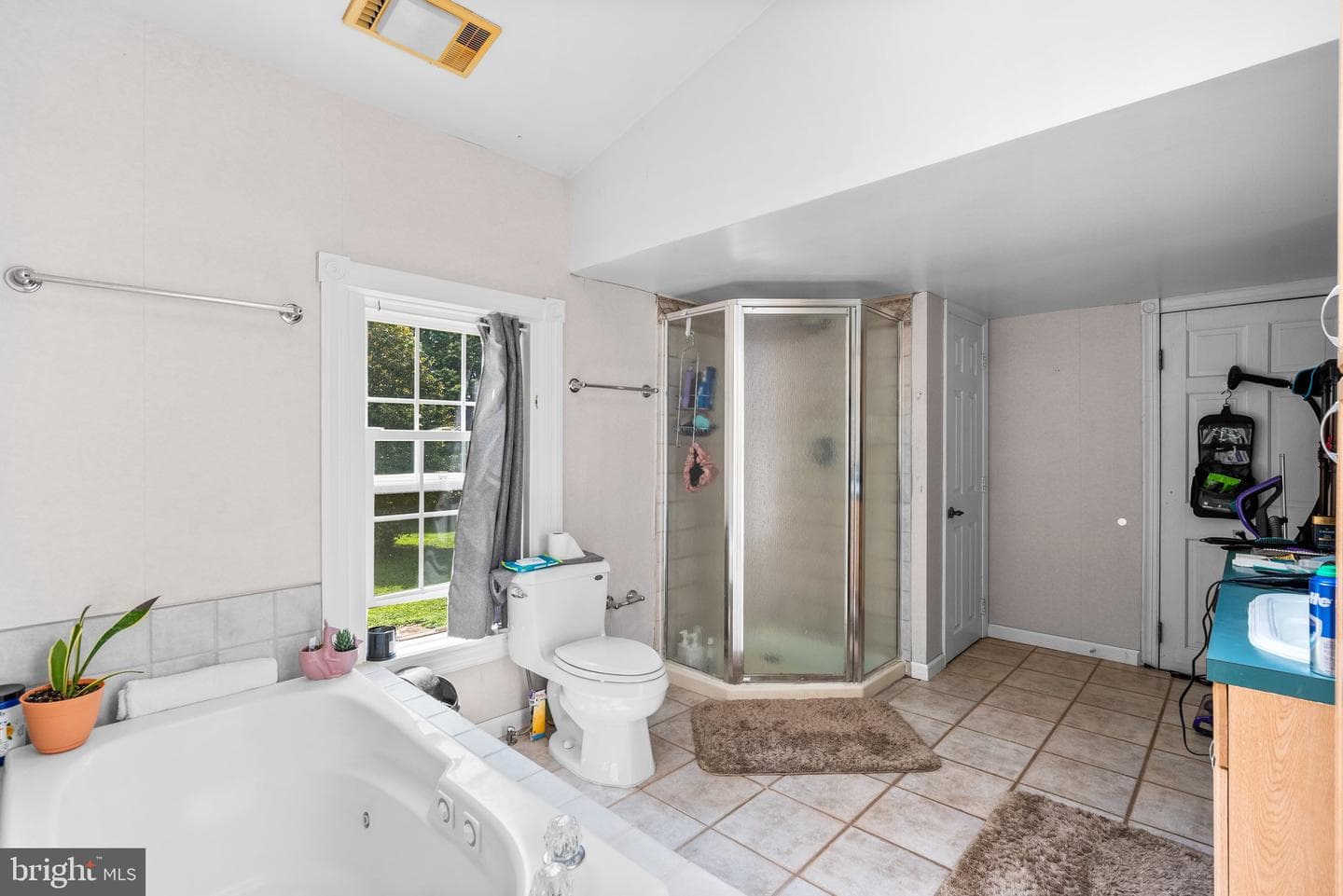 13321 Travilah Road photo 34