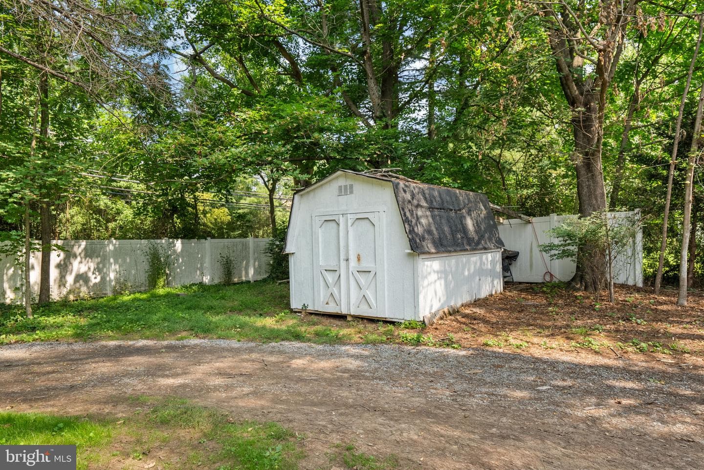 13321 Travilah Road photo 39