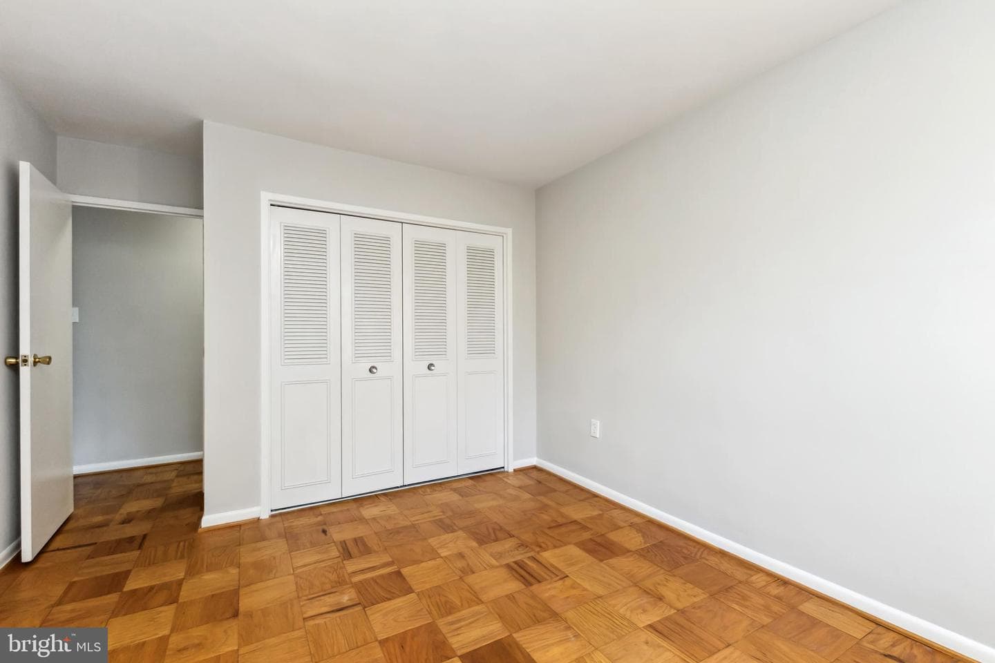 10401 Grosvenor Place #625 photo 14