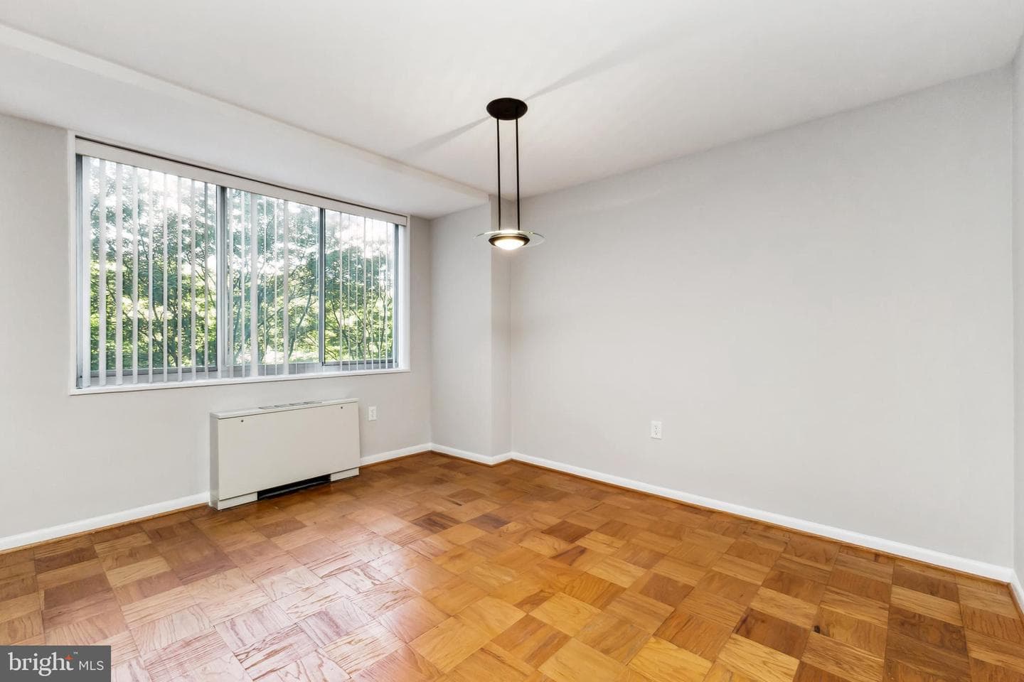 10401 Grosvenor Place #625 photo 7