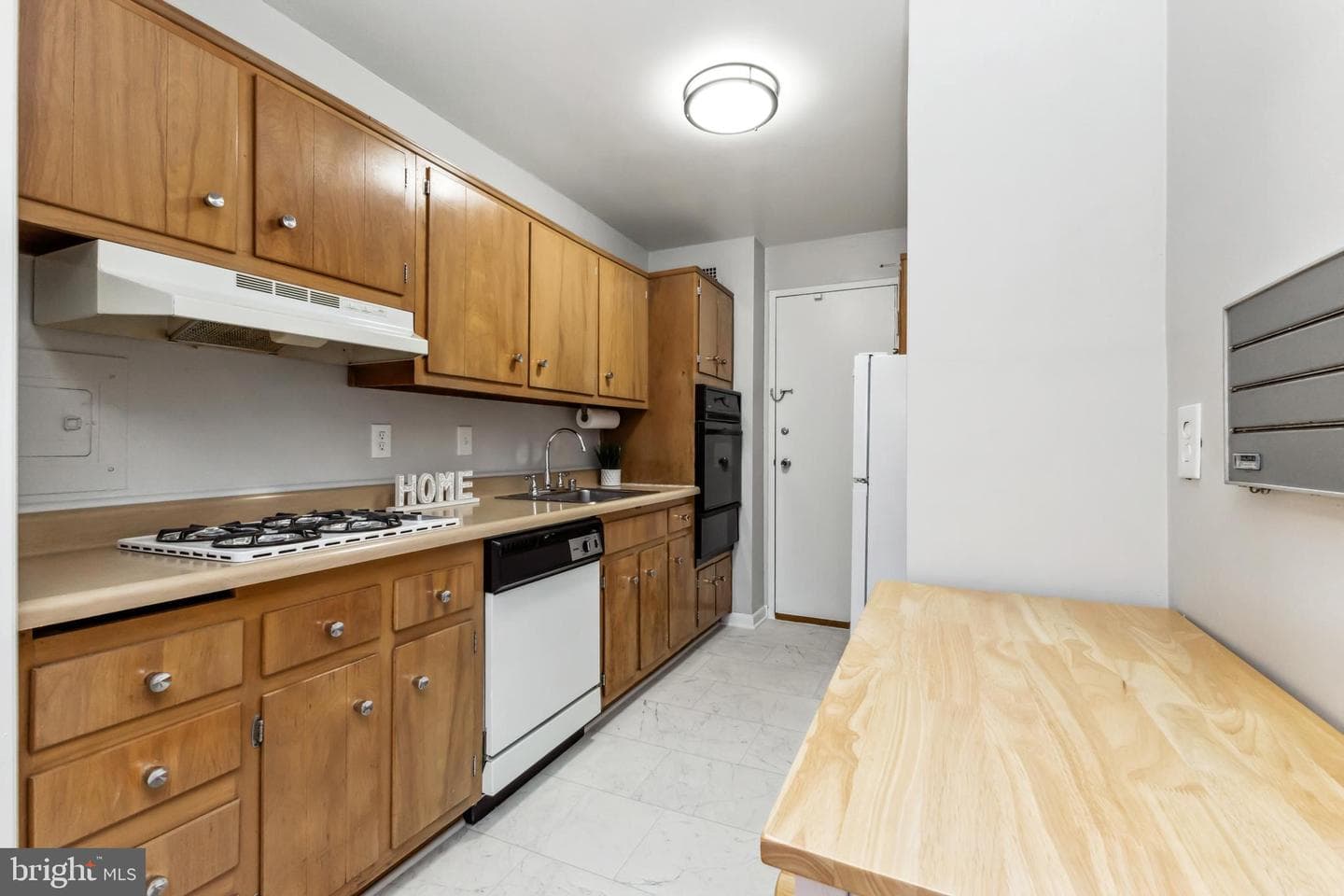 10401 Grosvenor Place #625 photo 9