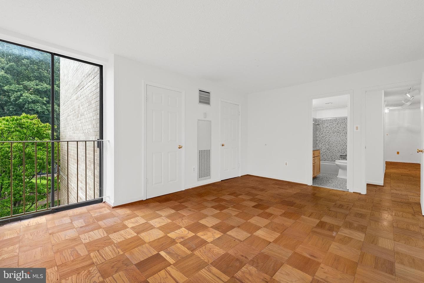 2100 Washington Avenue #3-C photo 17