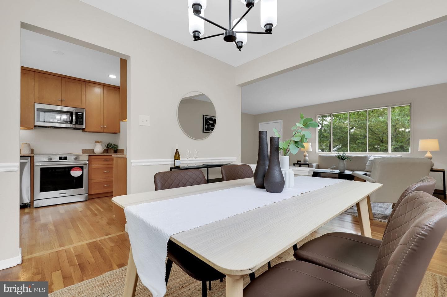 1710 Glenpark Drive photo 6