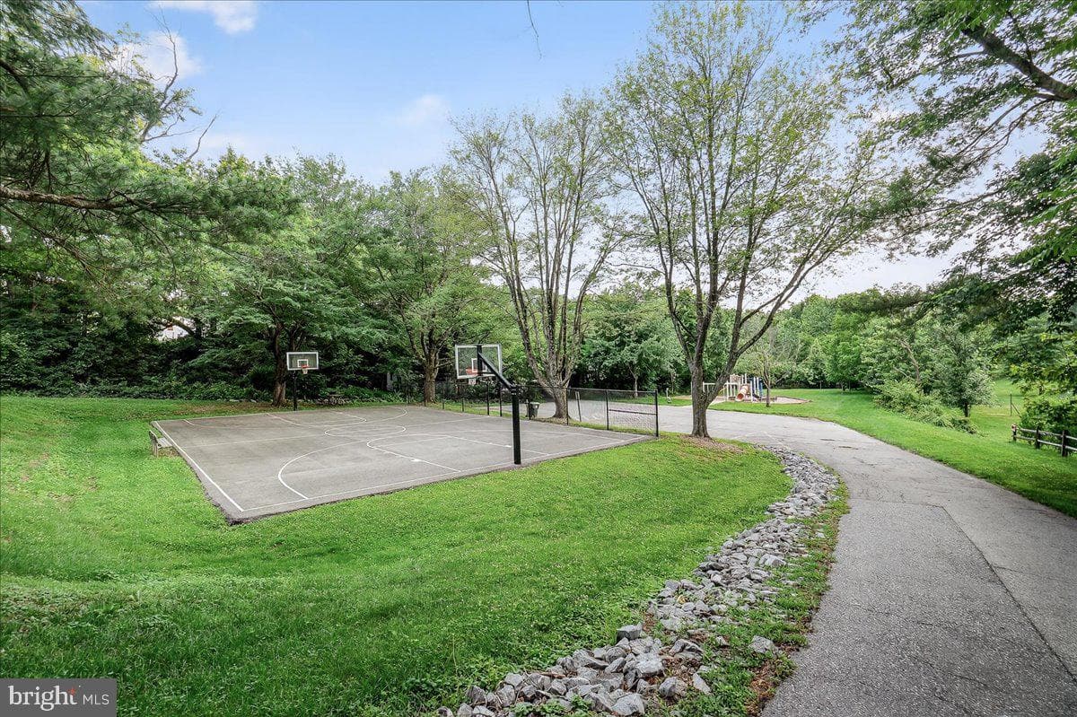 26041 Ridge Manor photo 38