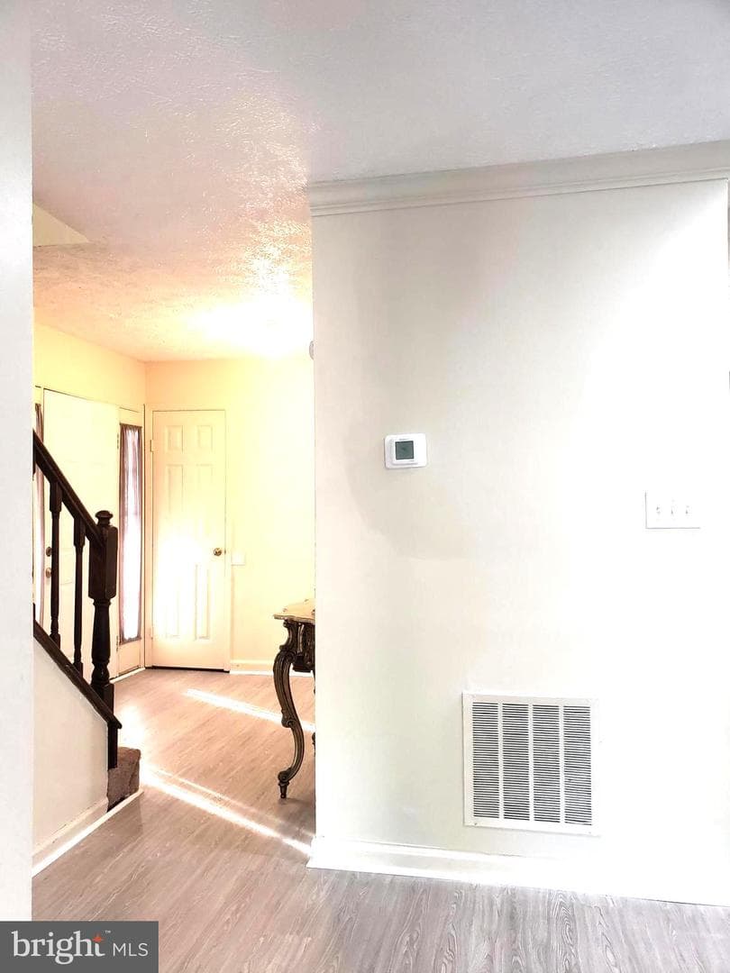 15021 Mcknew Road photo 9