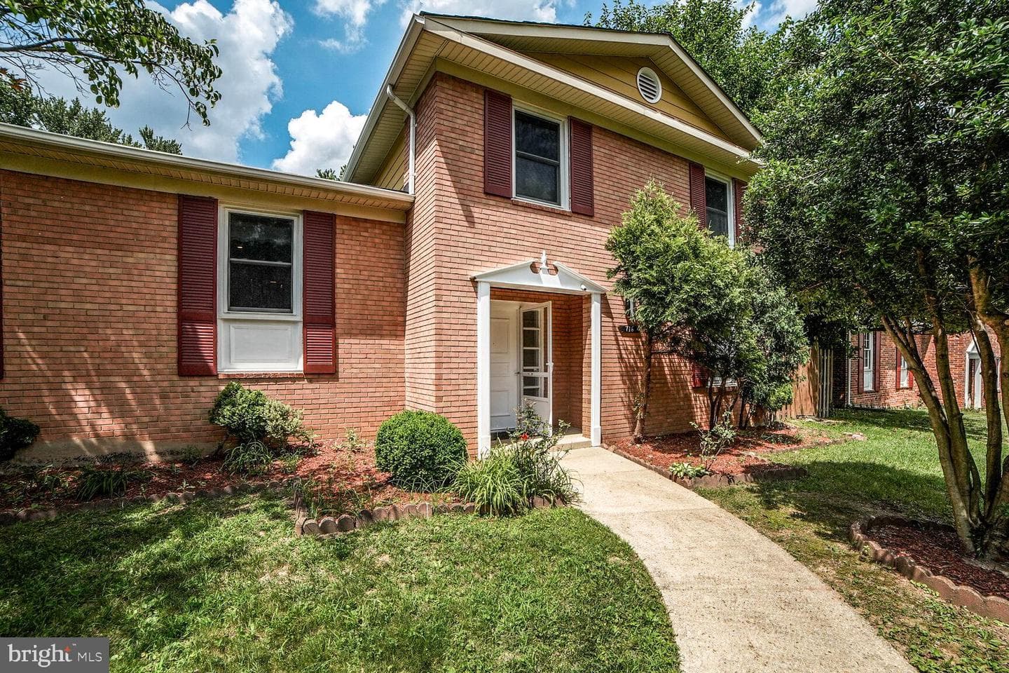 716 Downs Drive photo 2