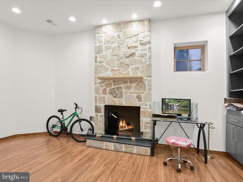 10130 Counselman Road photo 29