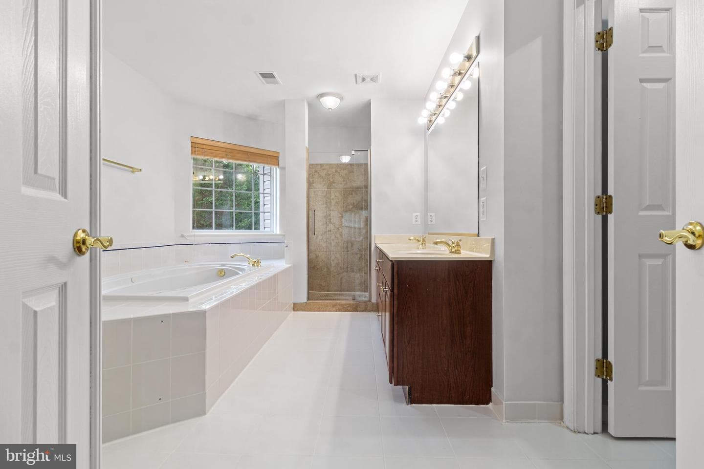 13937 Alderton Road photo 39