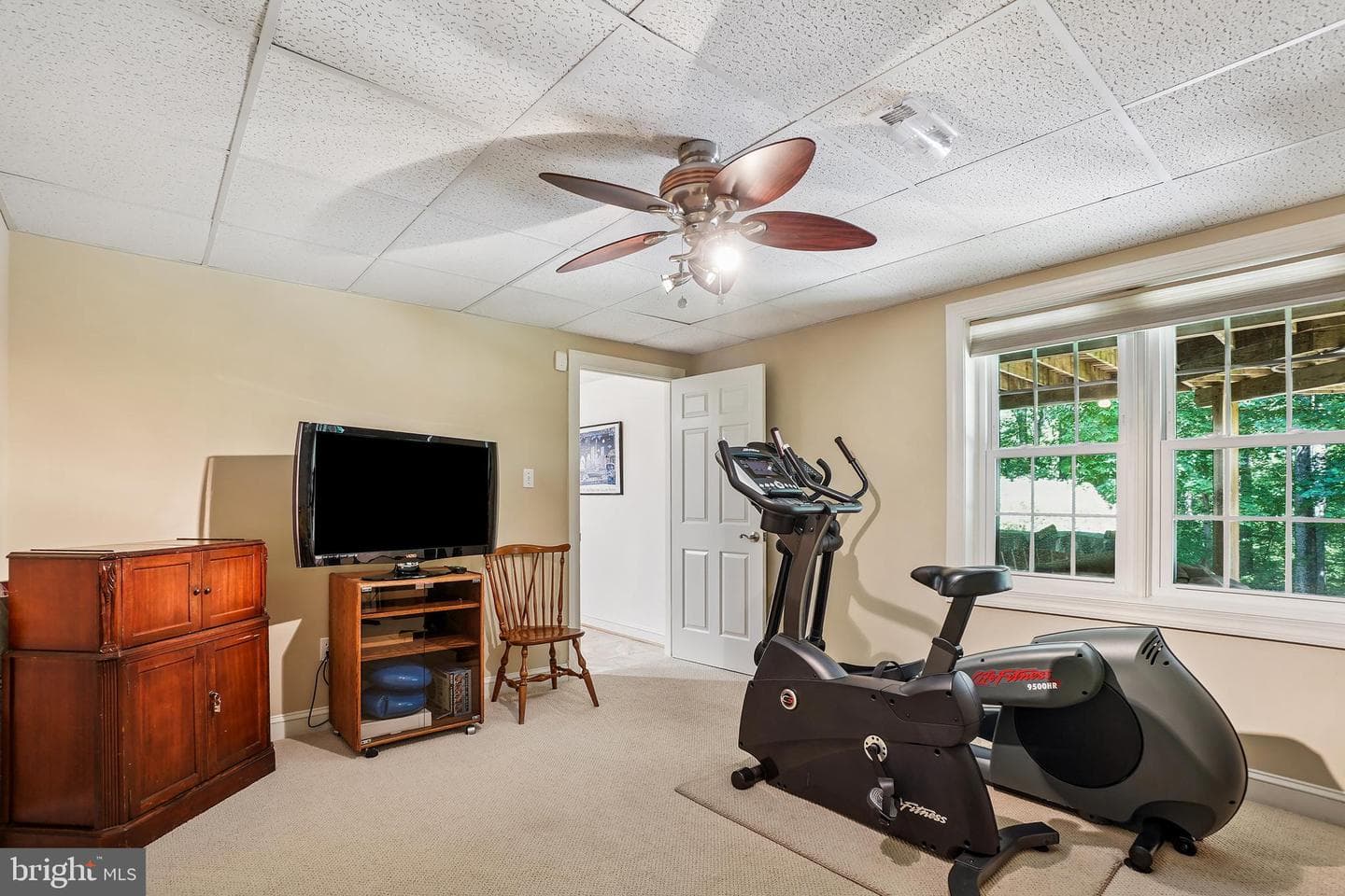 616 Silverstone Court photo 50