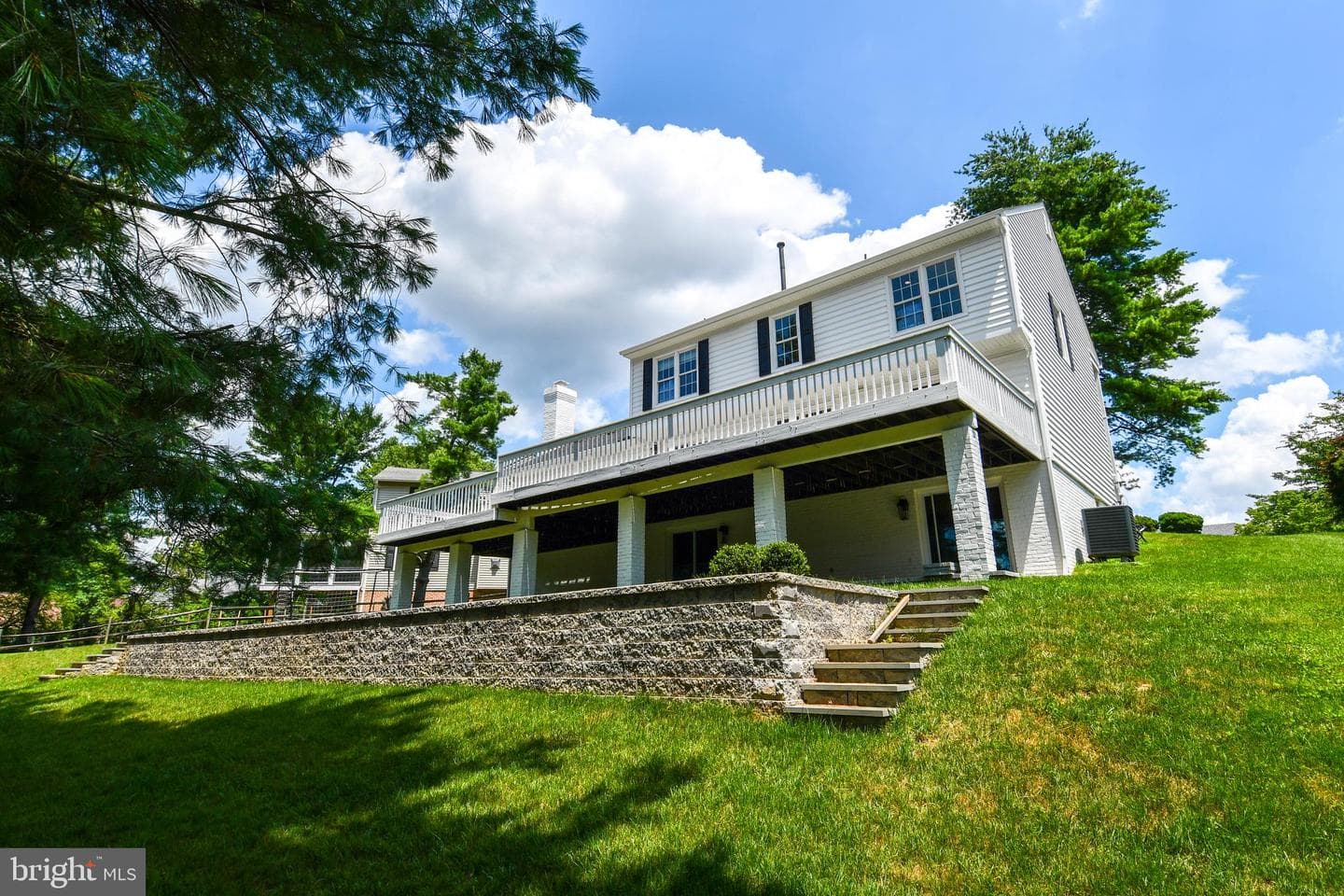 22 Hollyberry Court photo 4