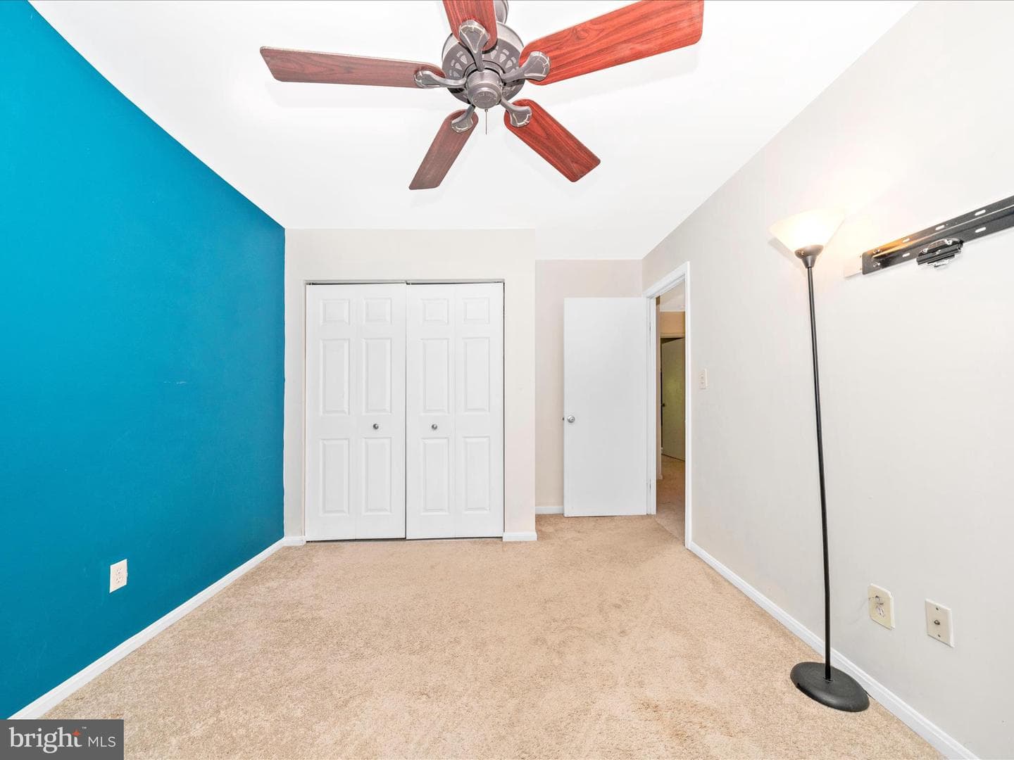 10060 Maple Leaf Drive photo 29