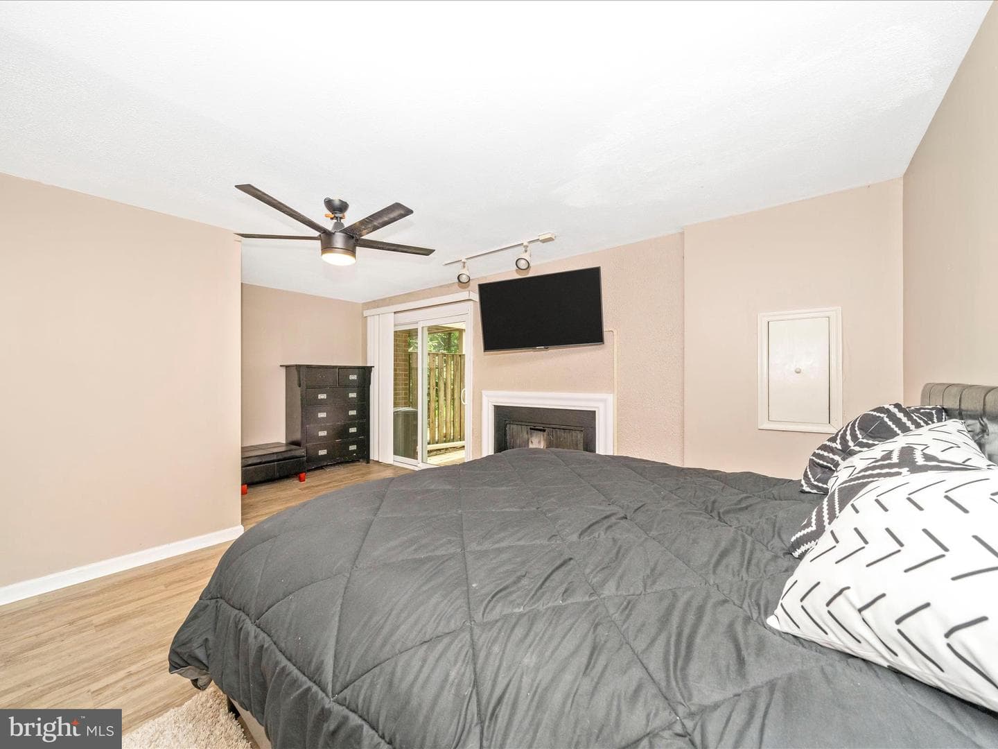 10060 Maple Leaf Drive photo 33