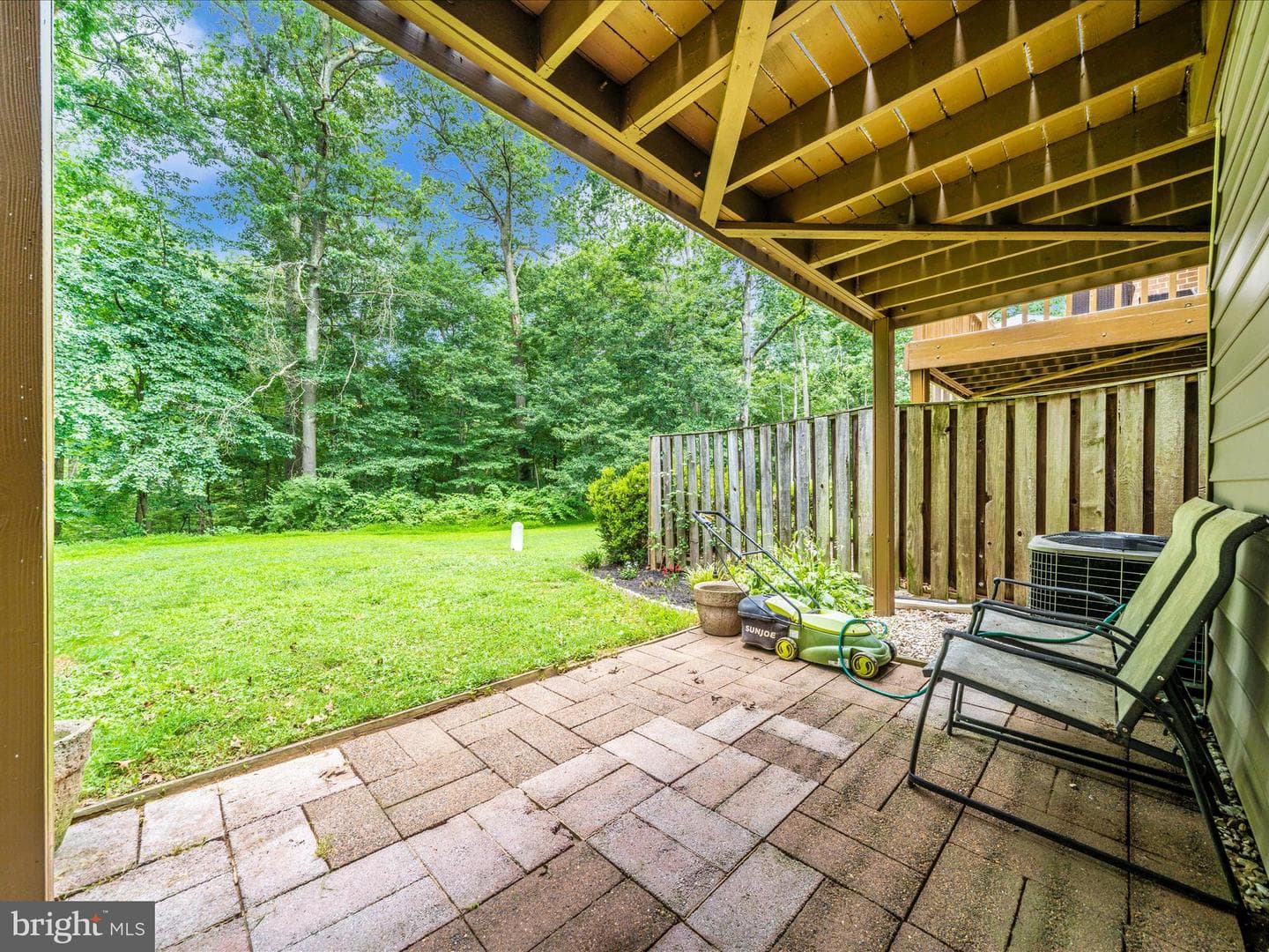 10060 Maple Leaf Drive photo 44