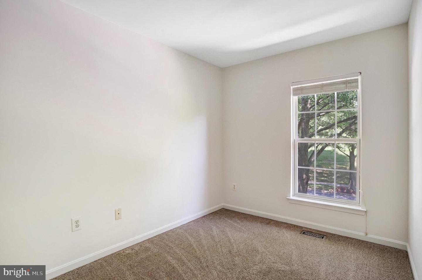 208 Ridgemont Avenue photo 24