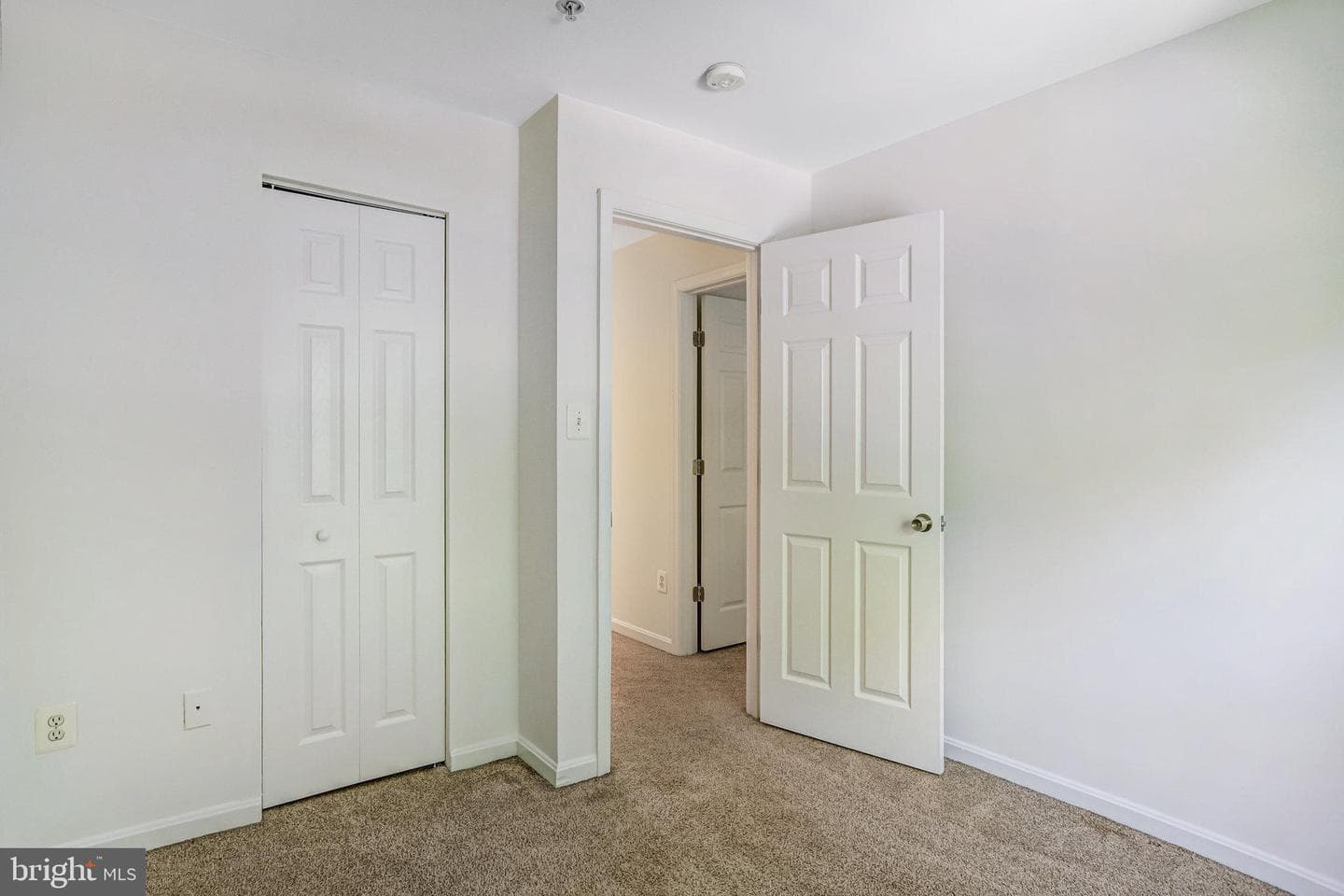 208 Ridgemont Avenue photo 27