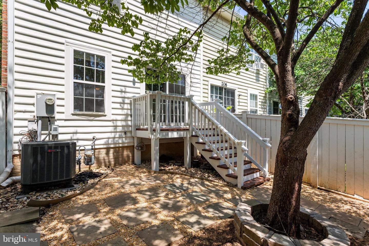 208 Ridgemont Avenue photo 31