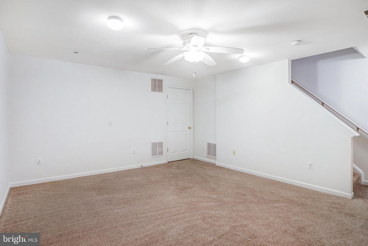 208 Ridgemont Avenue photo 38
