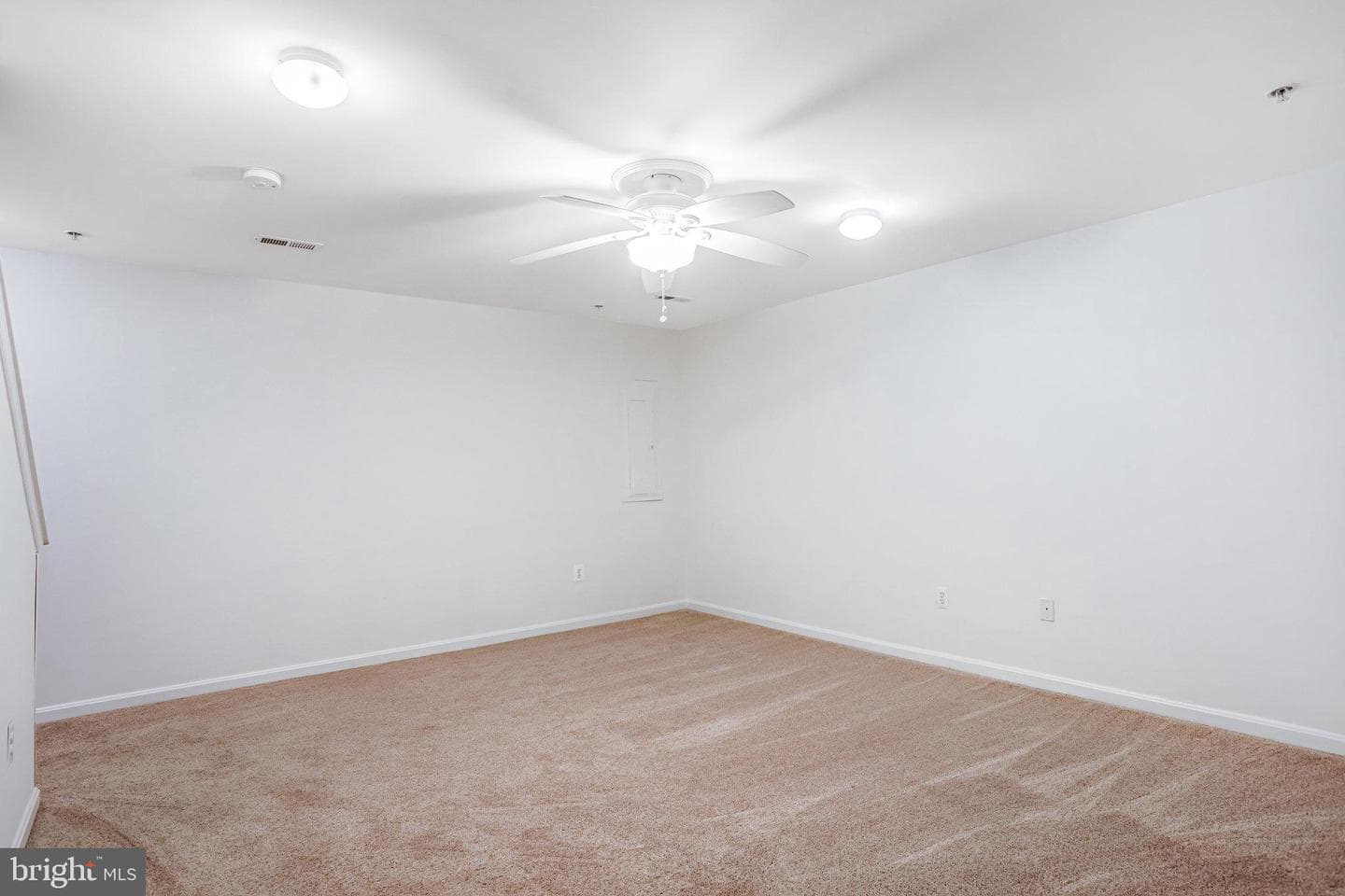 208 Ridgemont Avenue photo 39