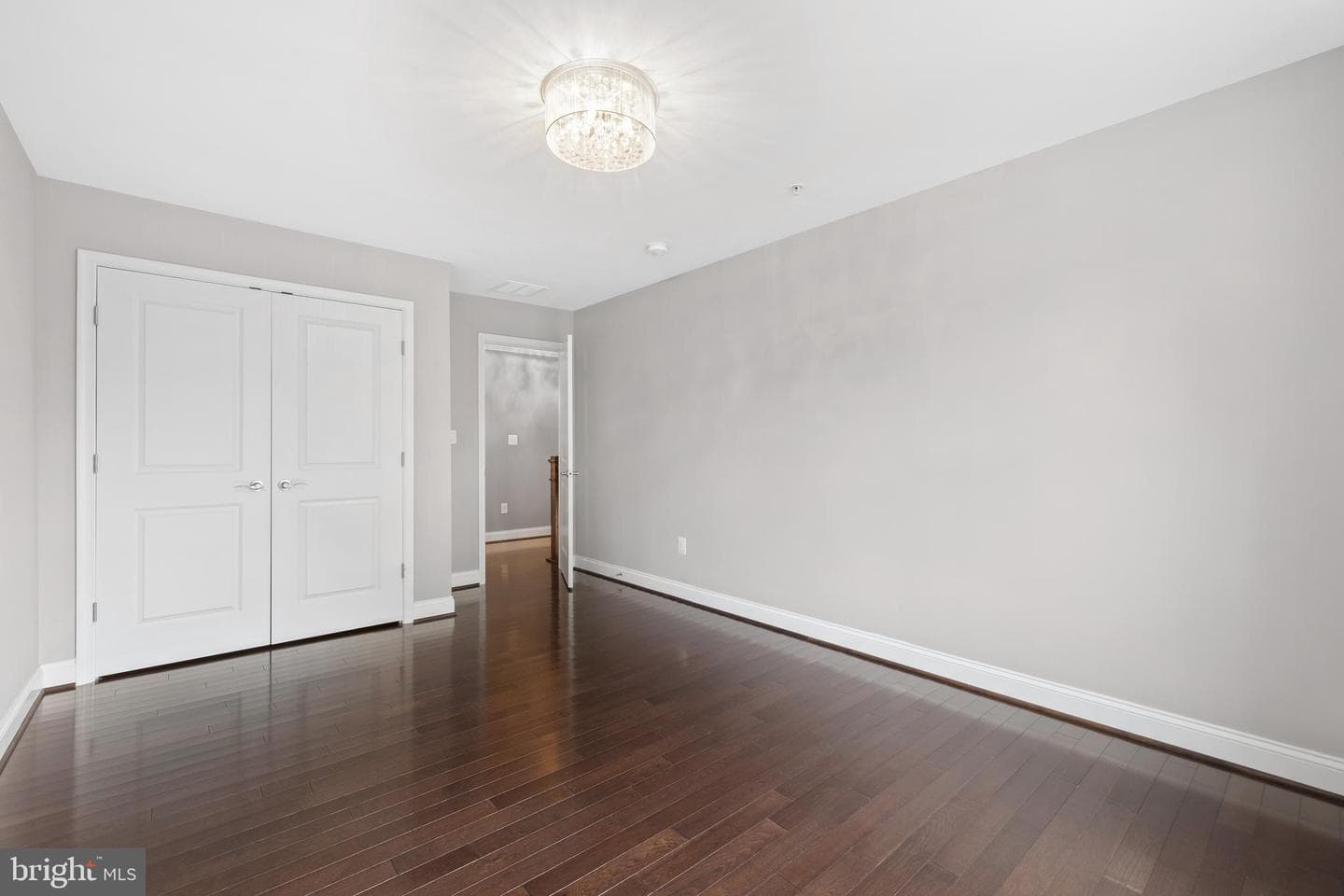 3722 Lawrence Avenue photo 46