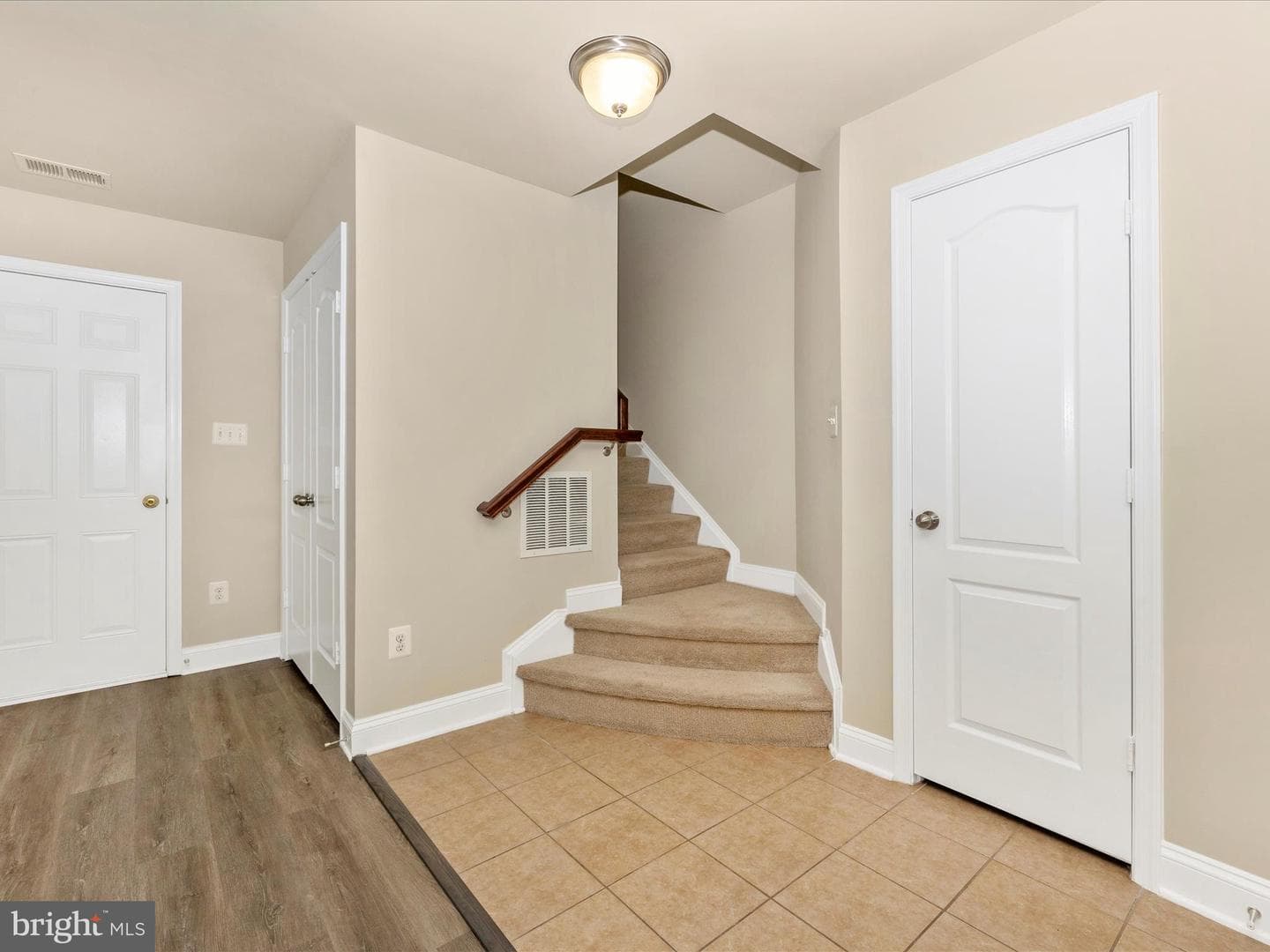 12712 Horseshoe Bend Circle photo 5