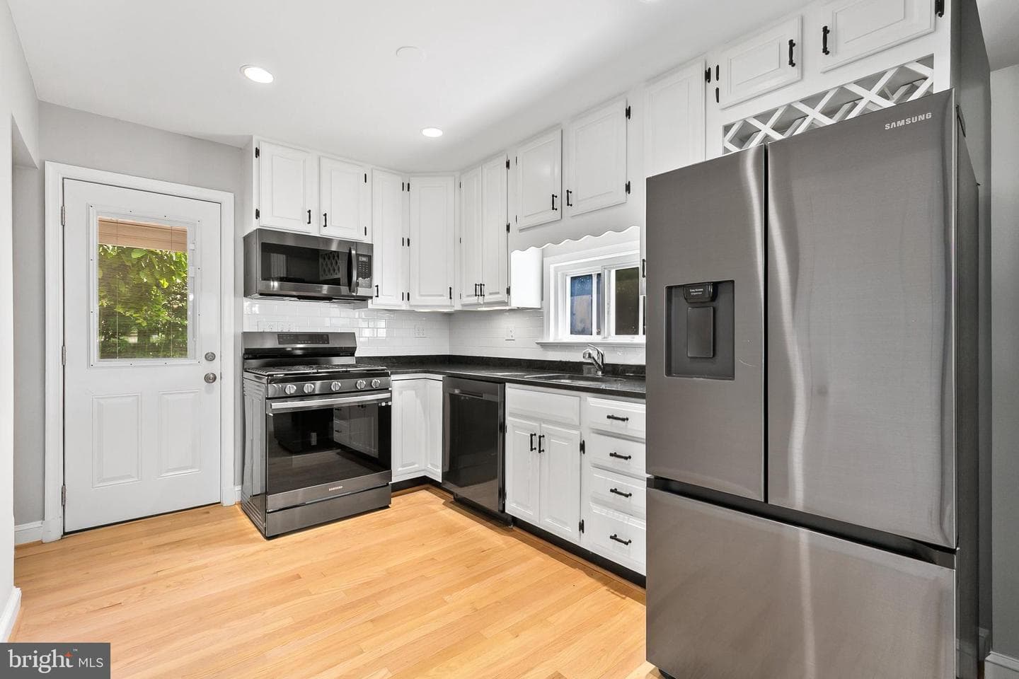 11015 Glueck Lane photo 12