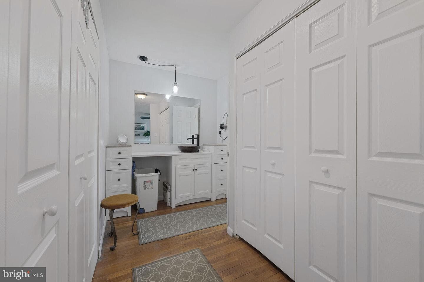 13102 Middlevale Lane photo 16