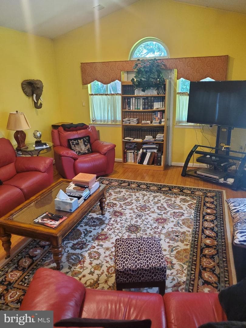 1514 Oakview Drive photo 8