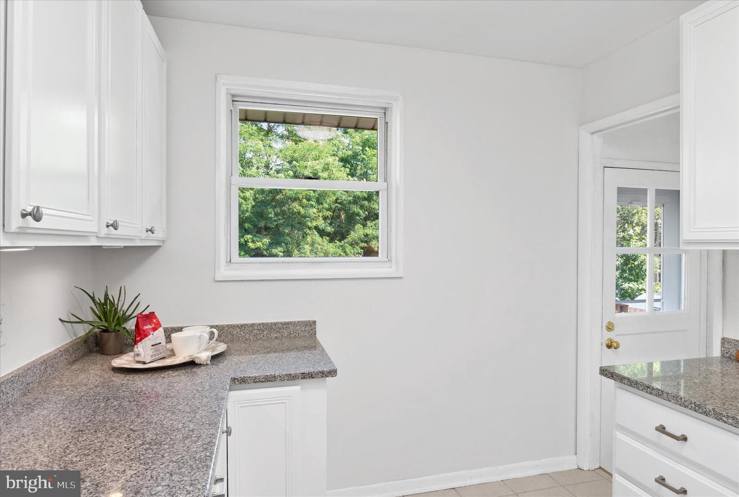 11201 Lombardy Road photo 10