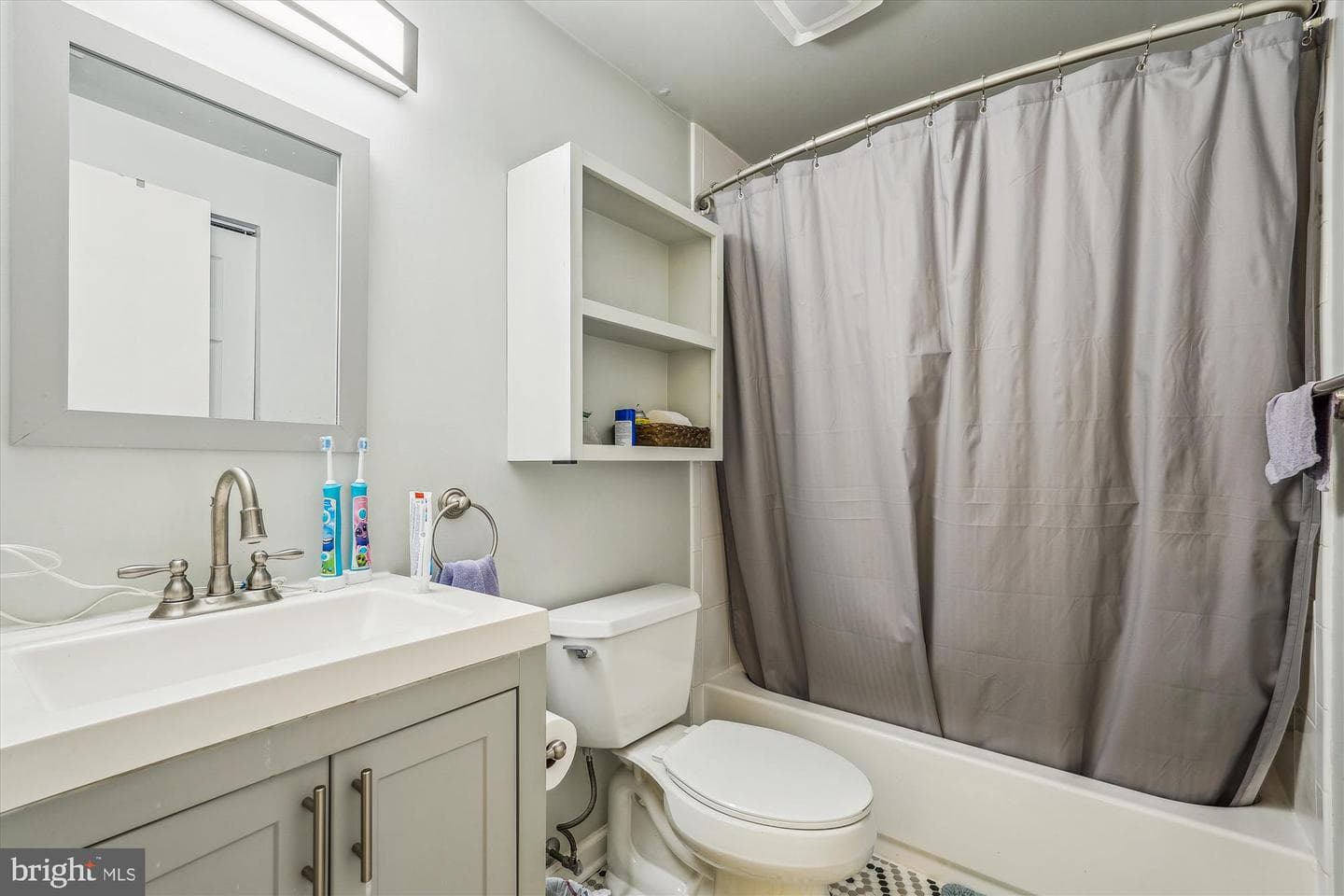 18628 Mateny Road photo 25