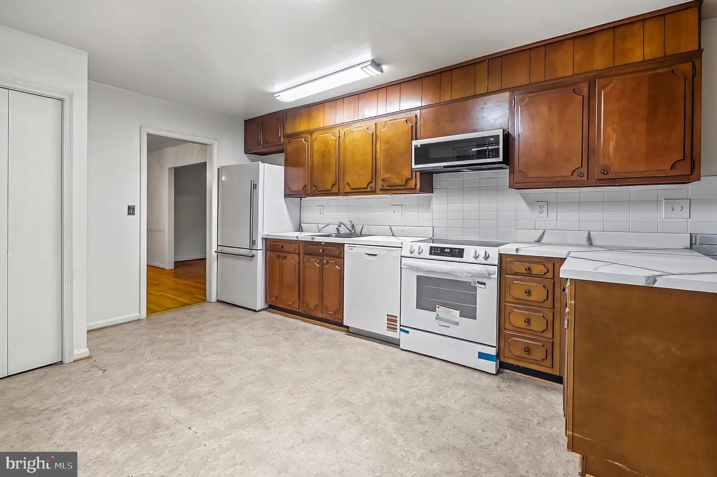 12509 White Drive photo 16