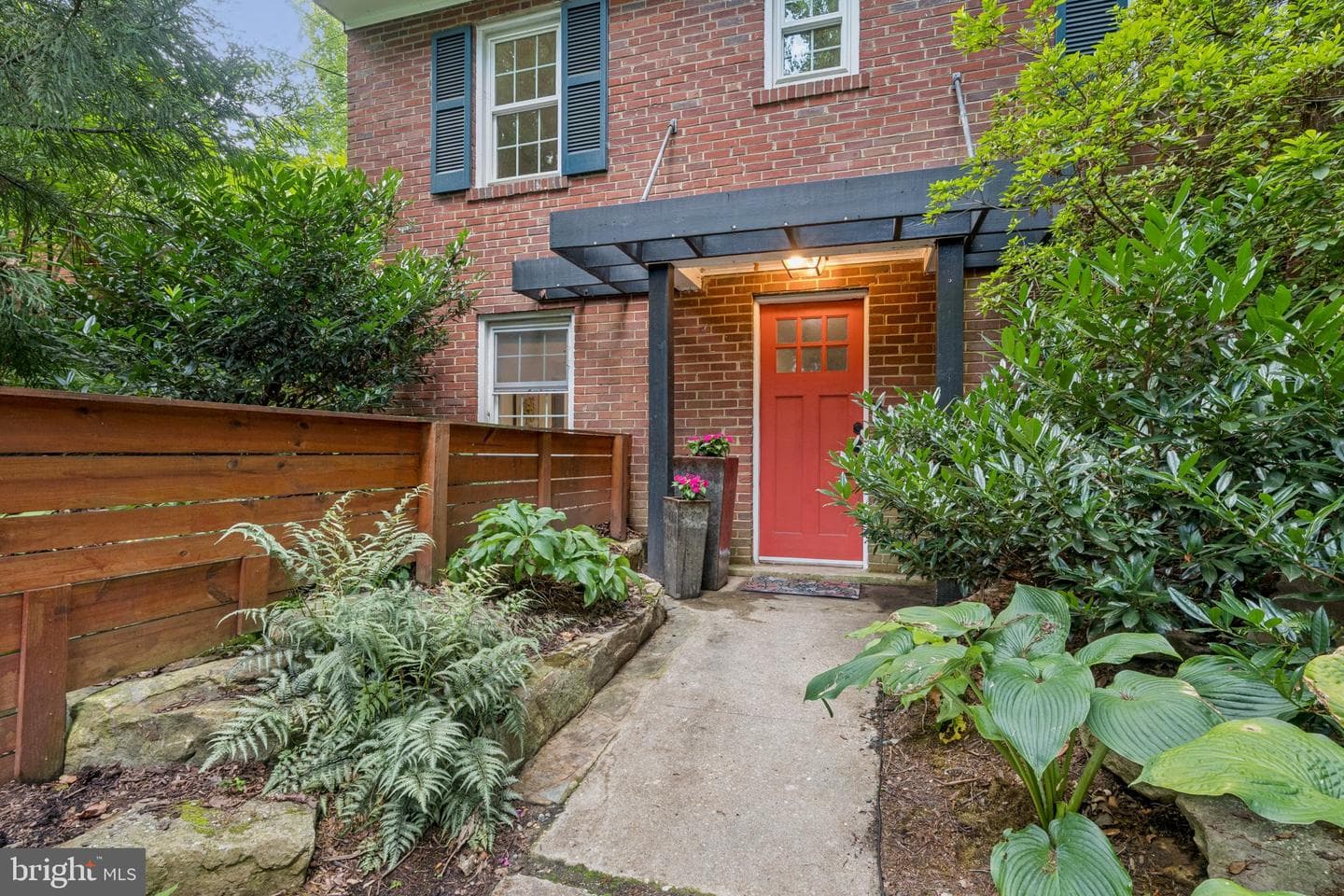 2908 Newcastle Avenue photo 3