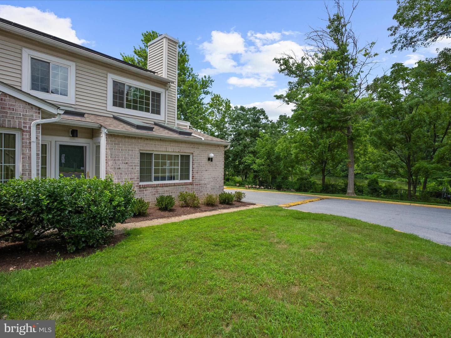 9800 Islandside Drive photo 4