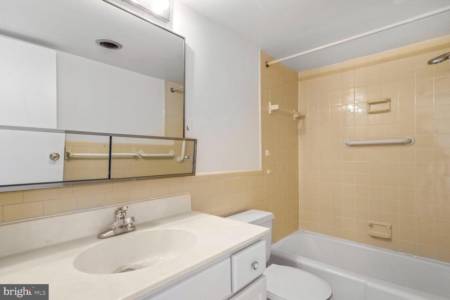 5101 River Road #1511 photo 9