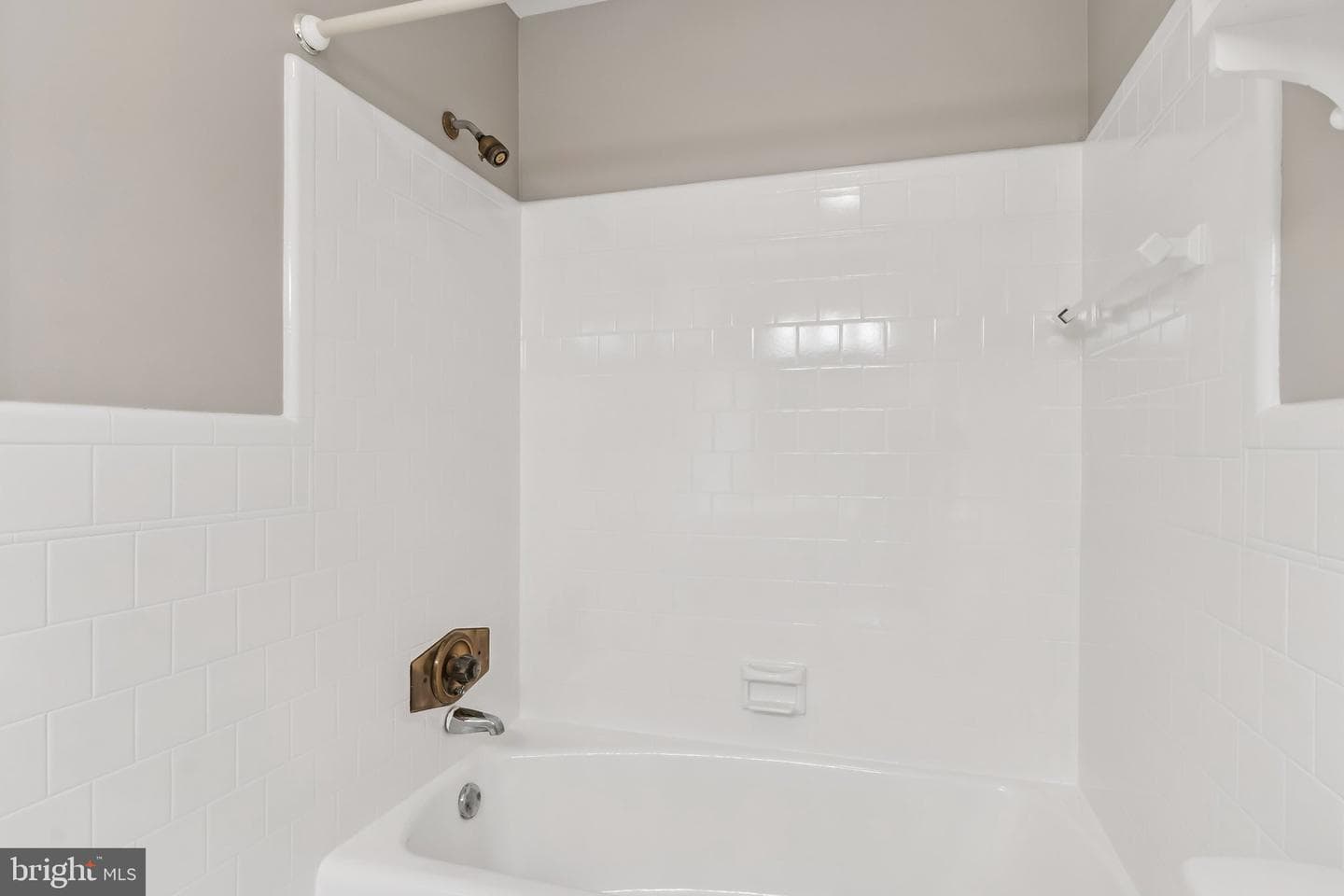 5 Clearwater Court photo 26