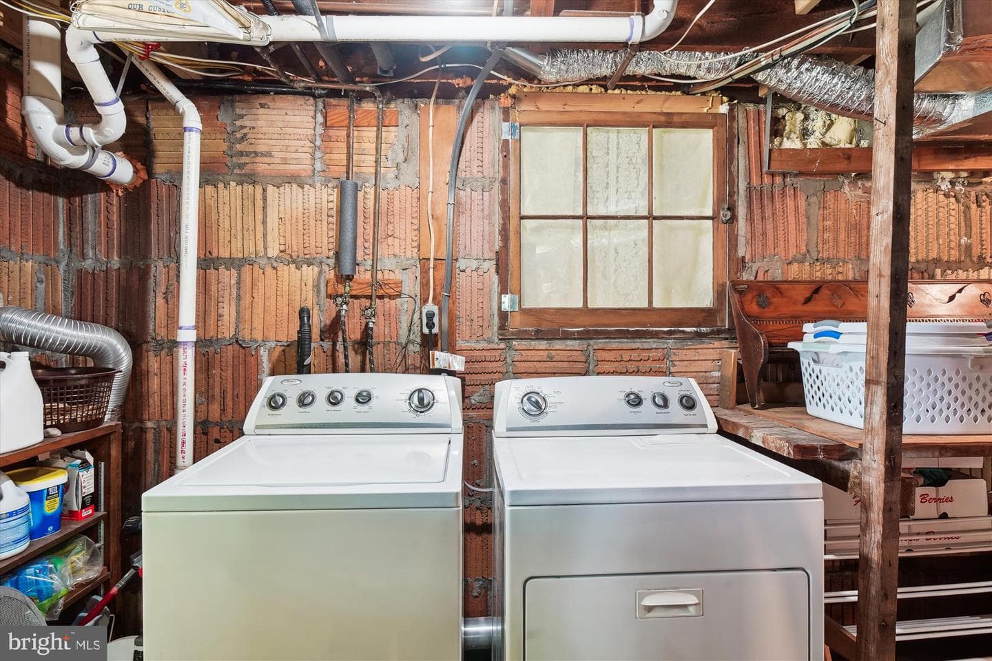 14 Williams Street photo 36