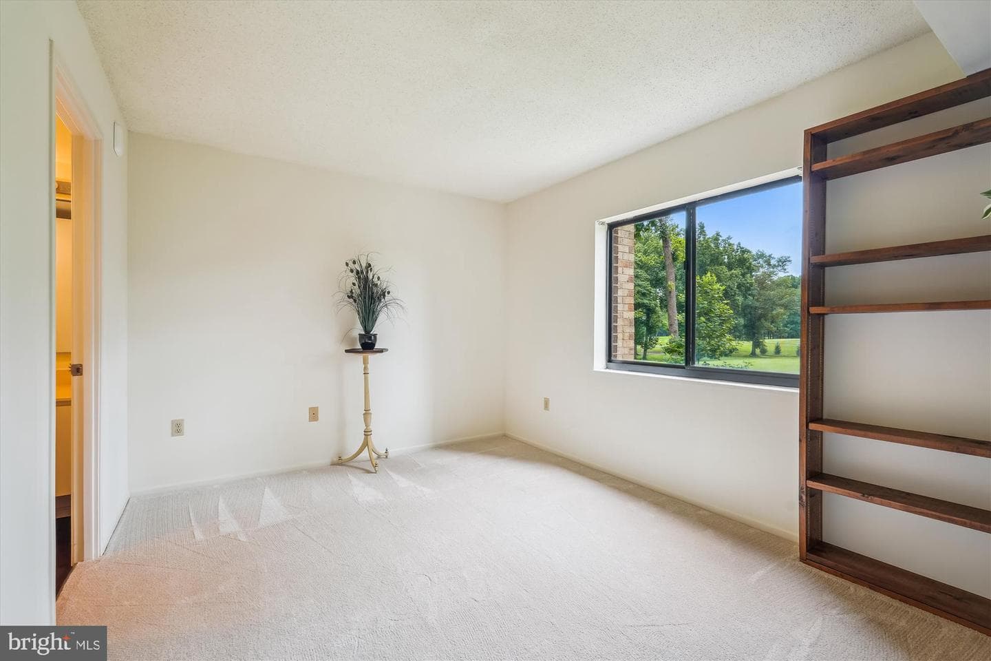 15107 Interlachen Drive #2-220 photo 32