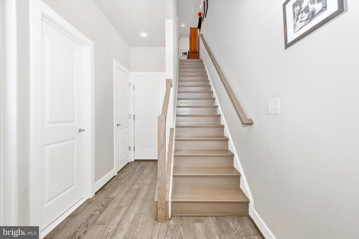 127 Dickenson Drive photo 4