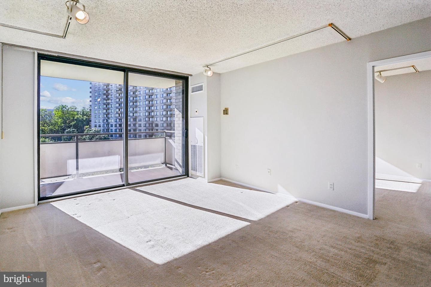 5225 Pooks Hill Road #417n photo 12