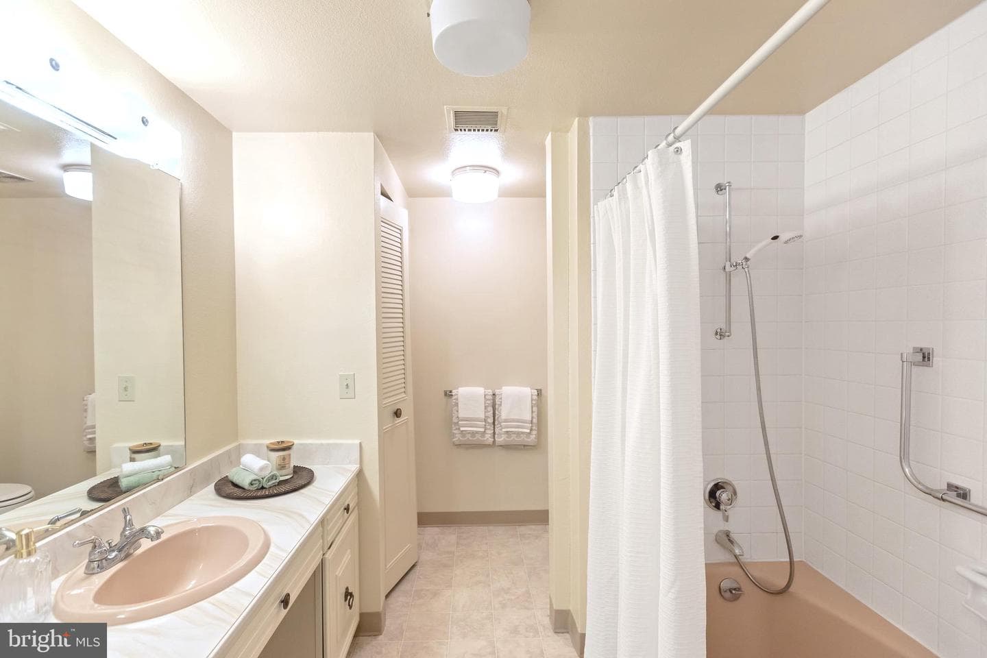 3350 Gleneagles Drive #70-1a photo 14