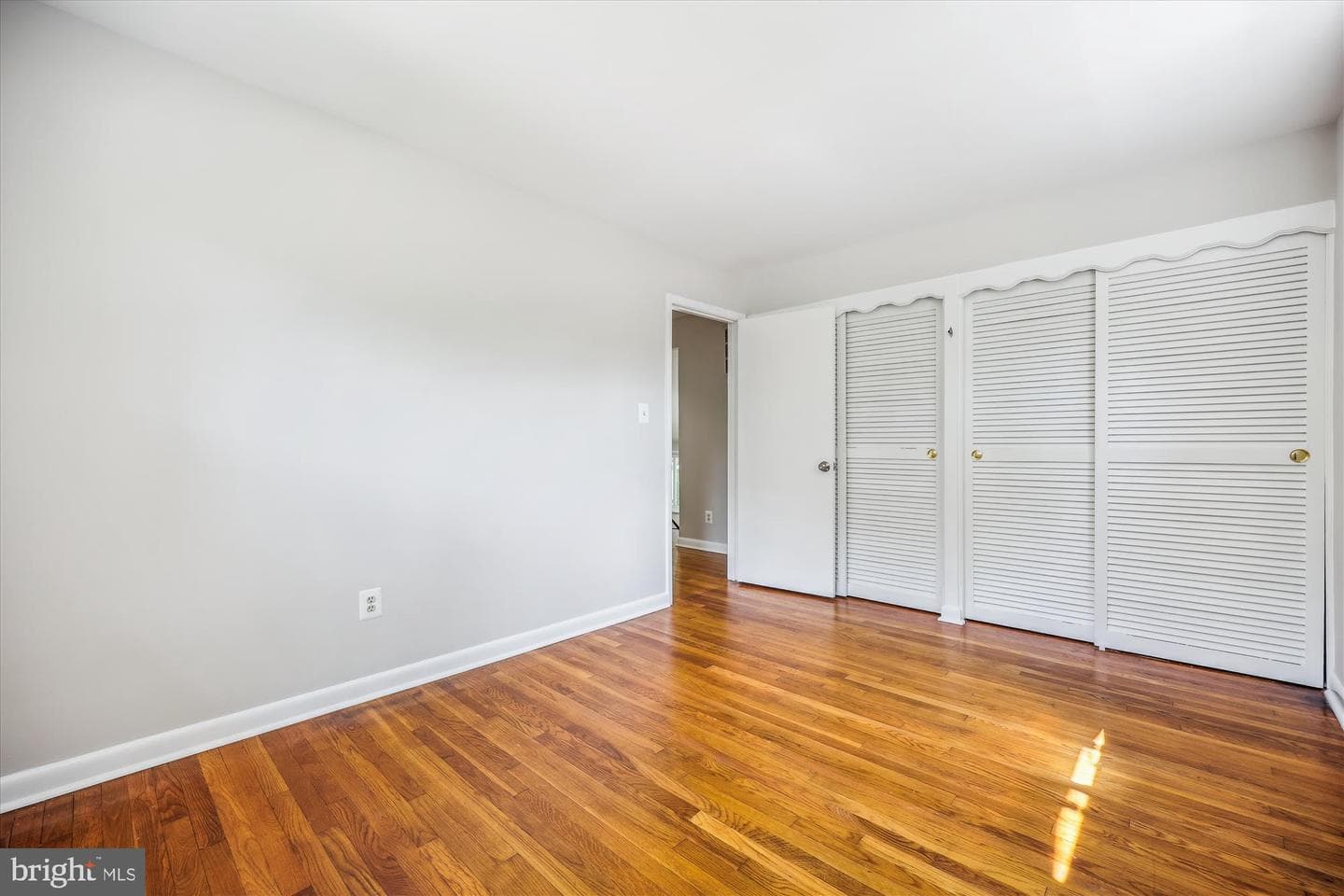 905 Kenbrook Drive photo 33