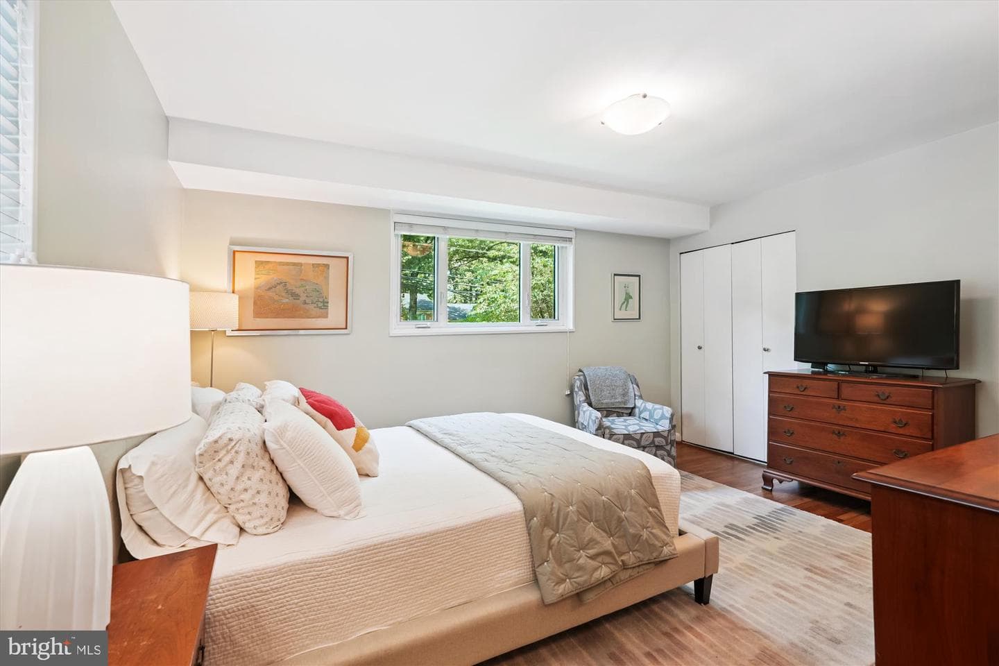 10427 Montrose Avenue #104 photo 18