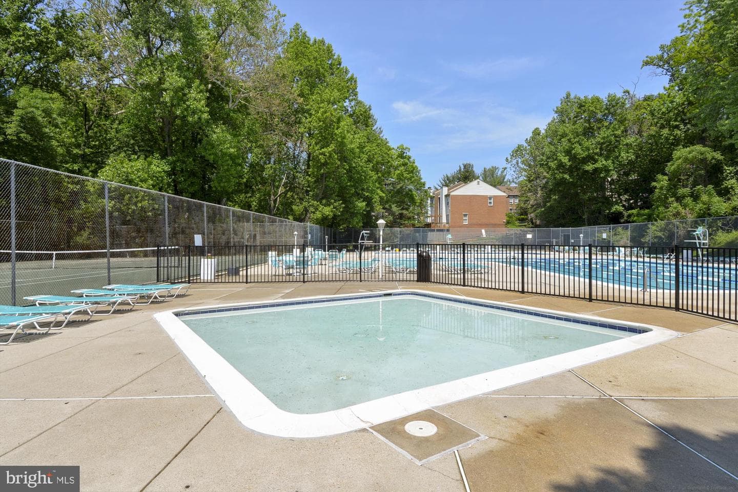 10427 Montrose Avenue #104 photo 27