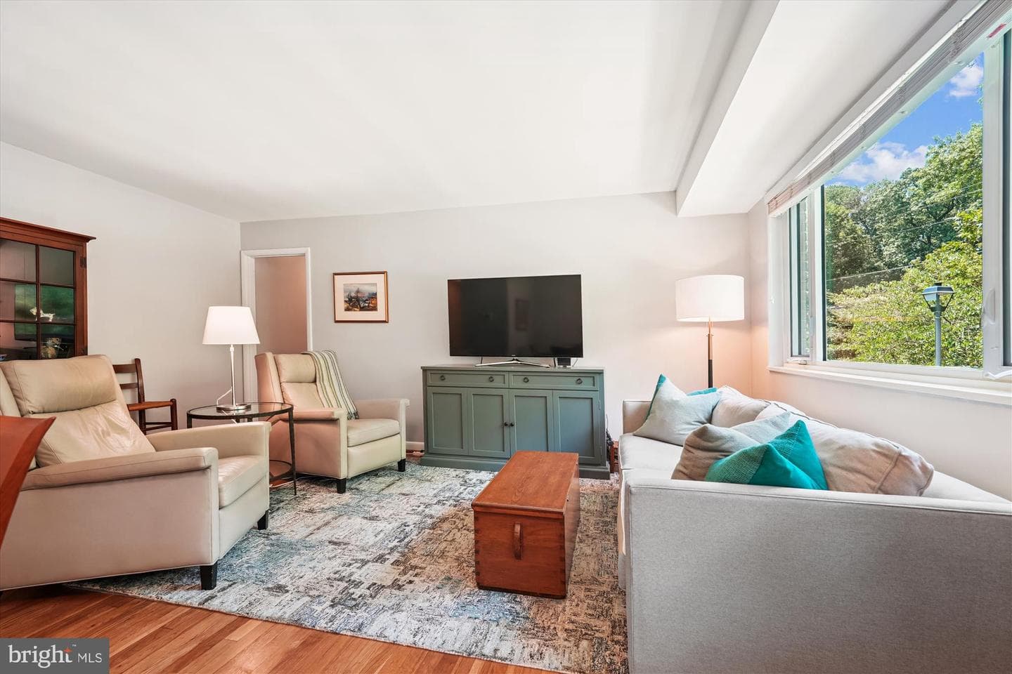 10427 Montrose Avenue #104 photo 8