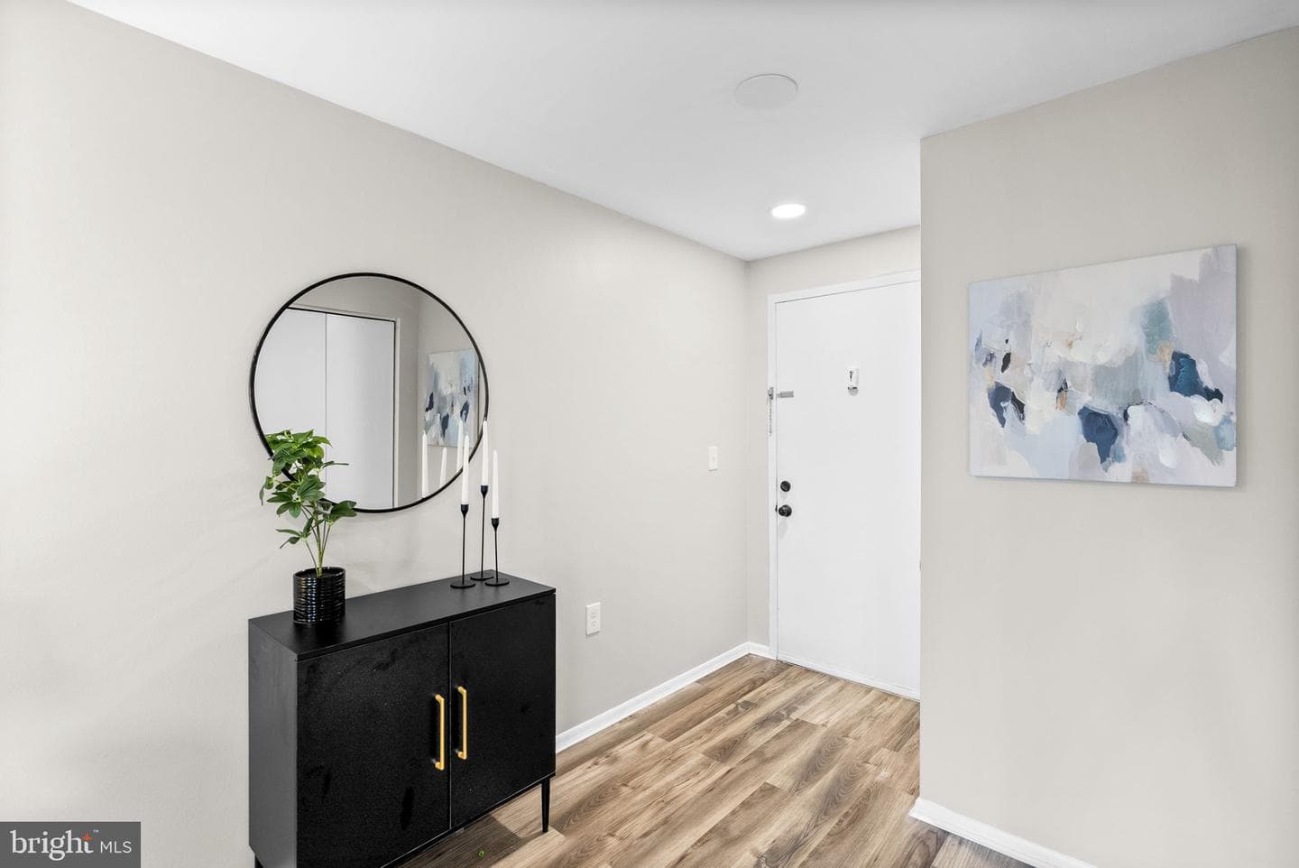 18050 Chalet Drive #14-302 photo 4