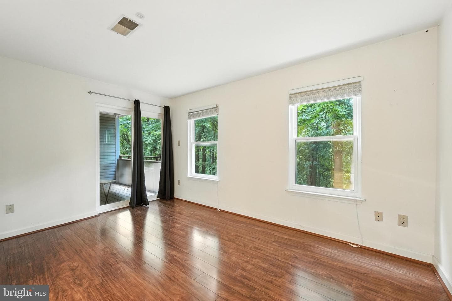 3301 Sir Thomas Drive #6-B-22 photo 7