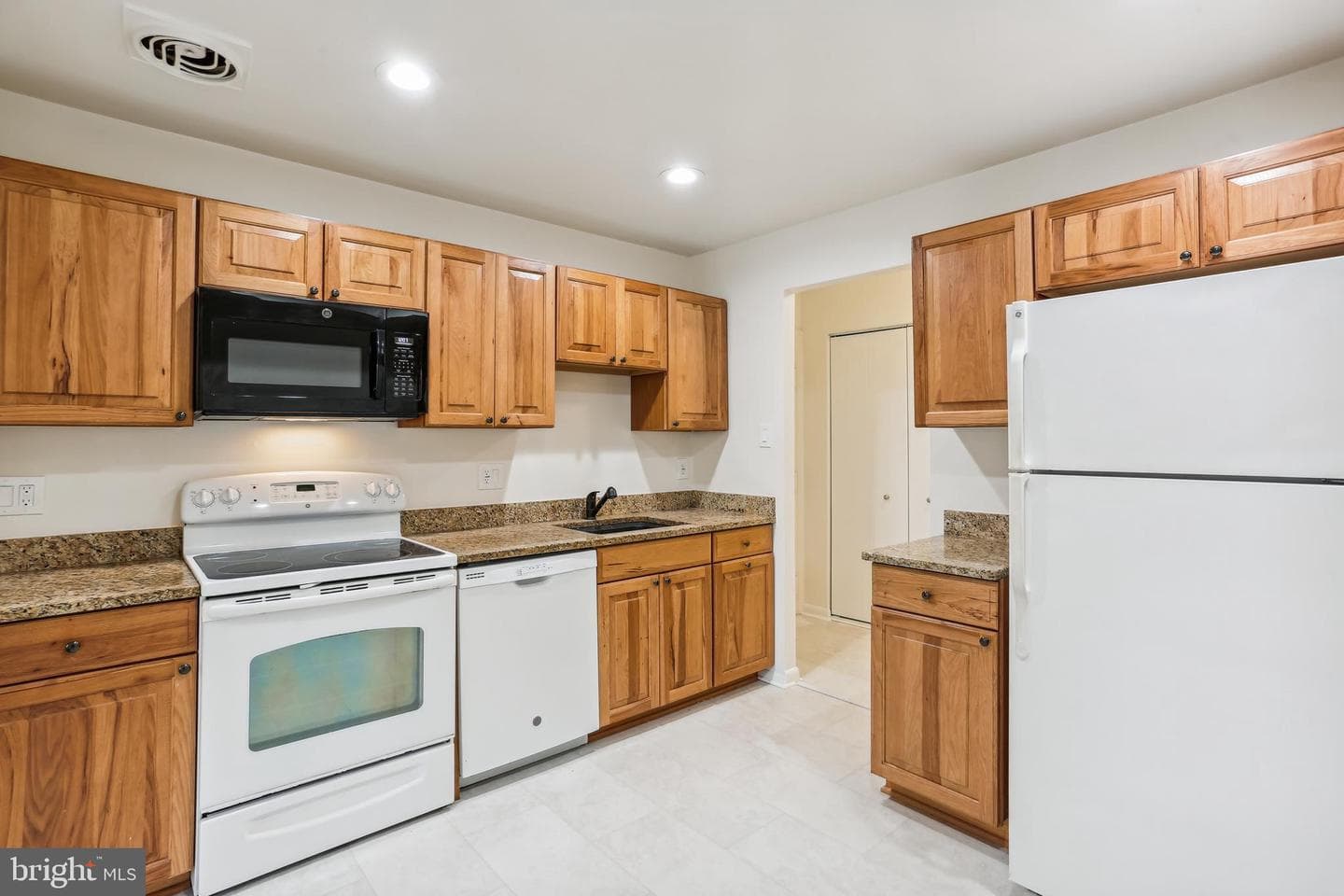 5811 Edson Lane #204 photo 11
