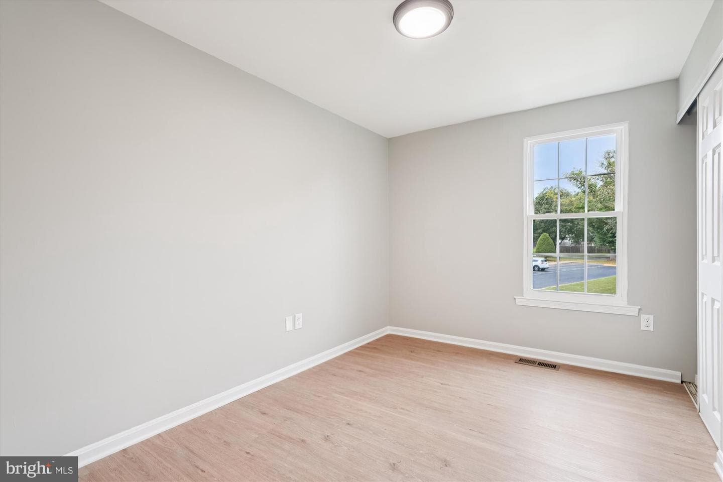 4522 Cannes Lane photo 26